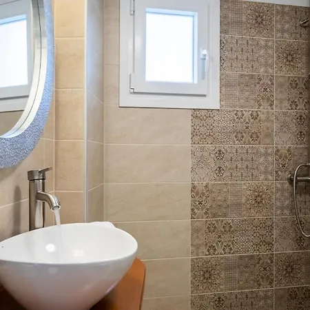 Kyklamino - Sea View, Quietly Defined Stafylos