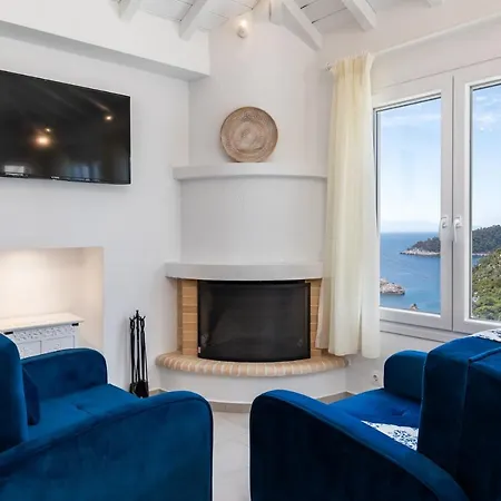 Kyklamino - Sea View, Quietly Defined