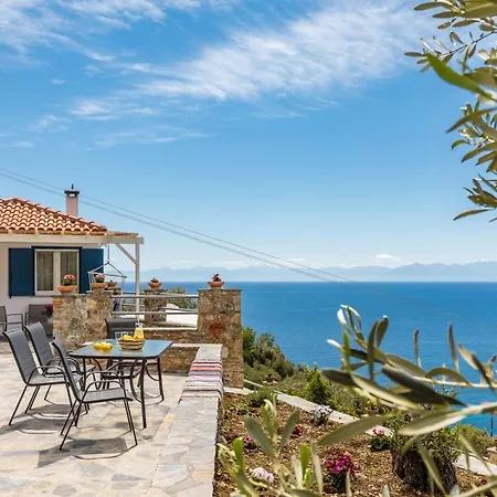 Kyklamino - Sea View, Quietly Defined Apartament *