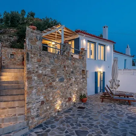 Kyklamino - Sea View, Quietly Defined